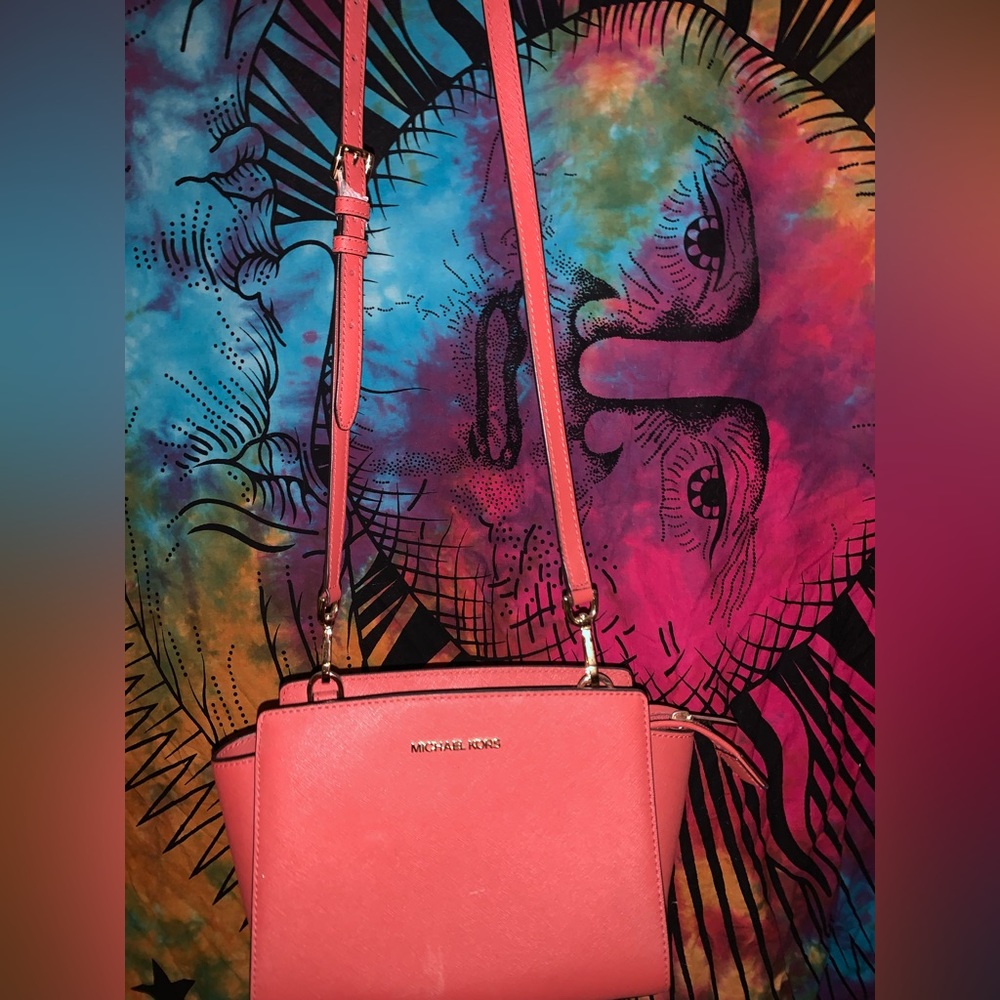 MK PURSE